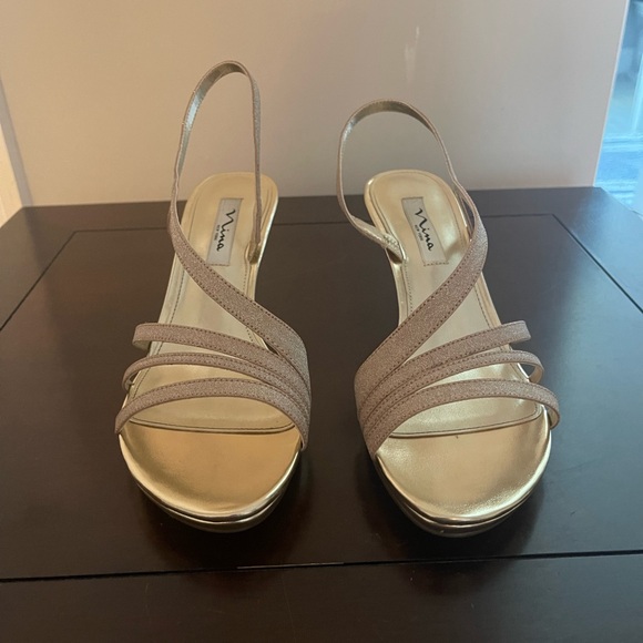 Neely style evening sandal. Only worn once for a wedding. Minor wear at soles. - Picture 5 of 5